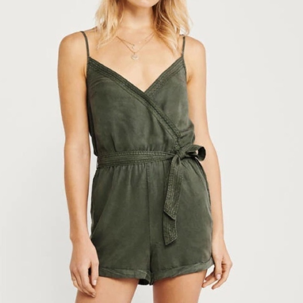 Abercrombie and Fitch Shorts Romper Vintage Washed Navy Blue Size Small - Picture 5 of 7